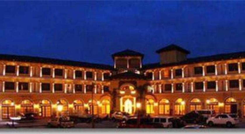 Planta Centro Bacolod Hotel & Residences Exterior photo