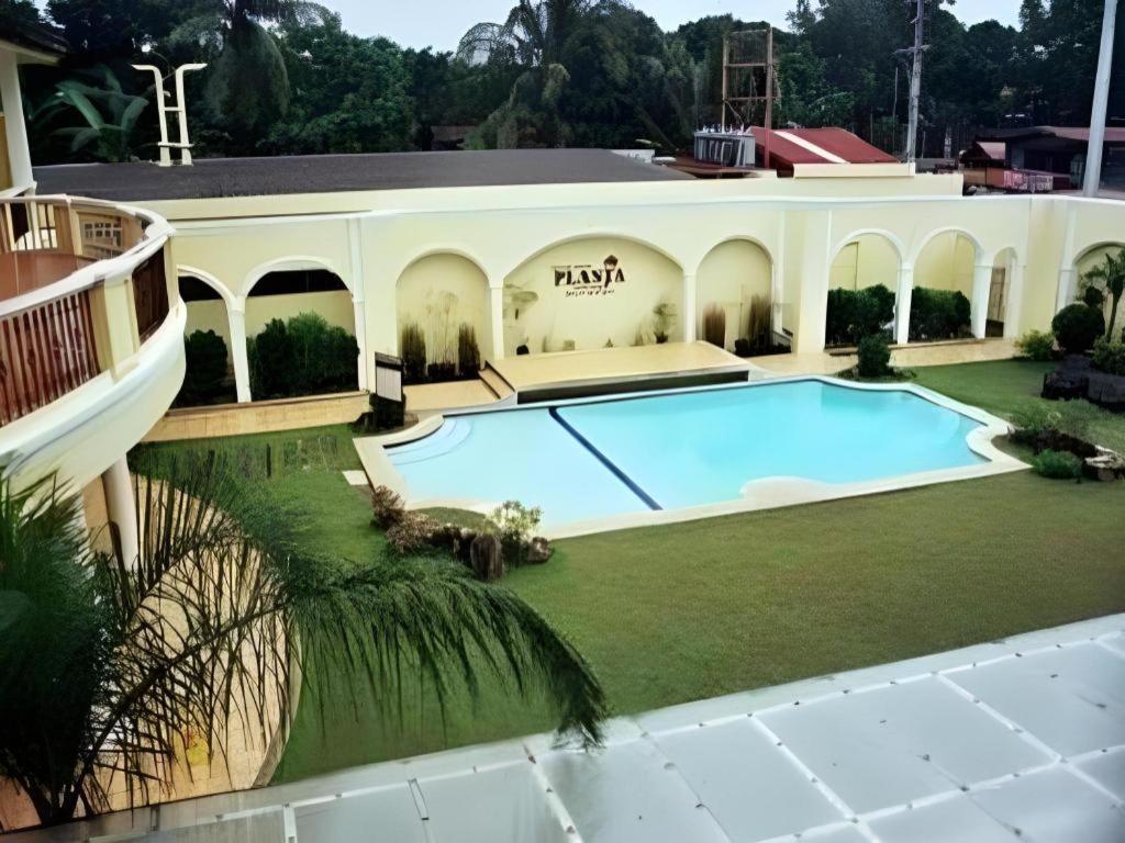 Planta Centro Bacolod Hotel & Residences Exterior photo